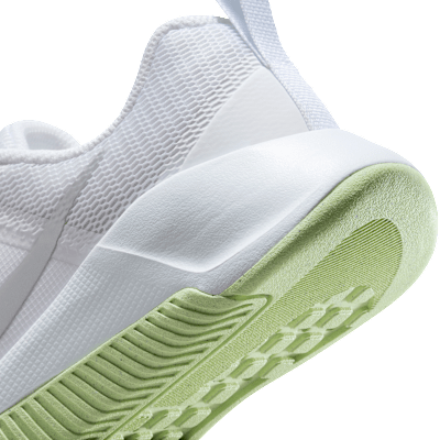 NIKE公式】ナイキ MC トレーナー 3 ウィメンズ ワークアウトシューズ